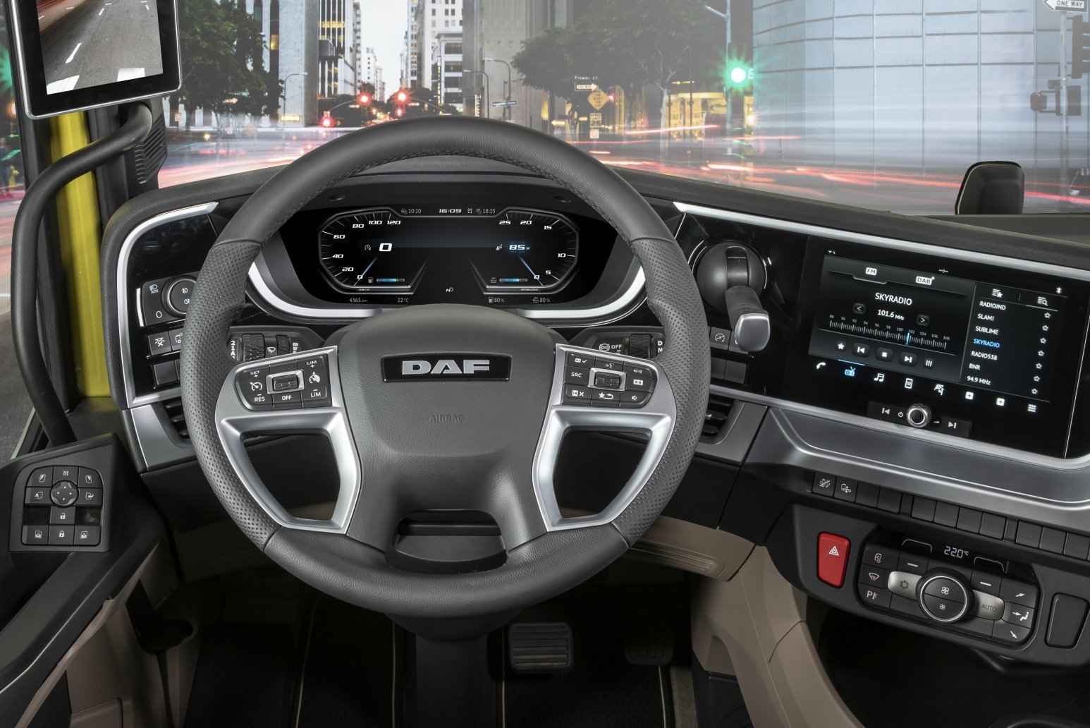 Start the Future: New Generation DAF orders take-off