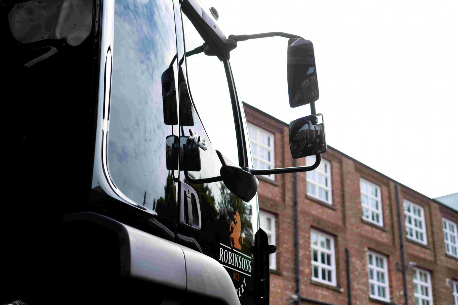 Team DAF departs on EV Rally 2024