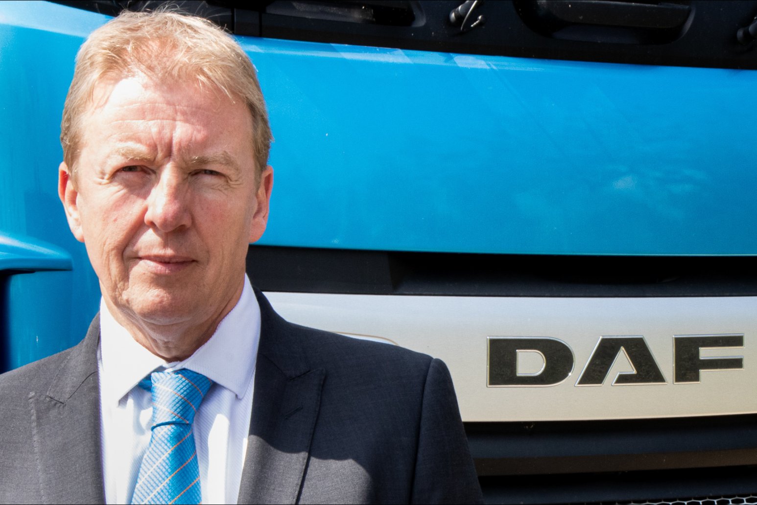 DAF Trucks’ popular Nigel Hunt retires; Gareth Halliwell steps-up