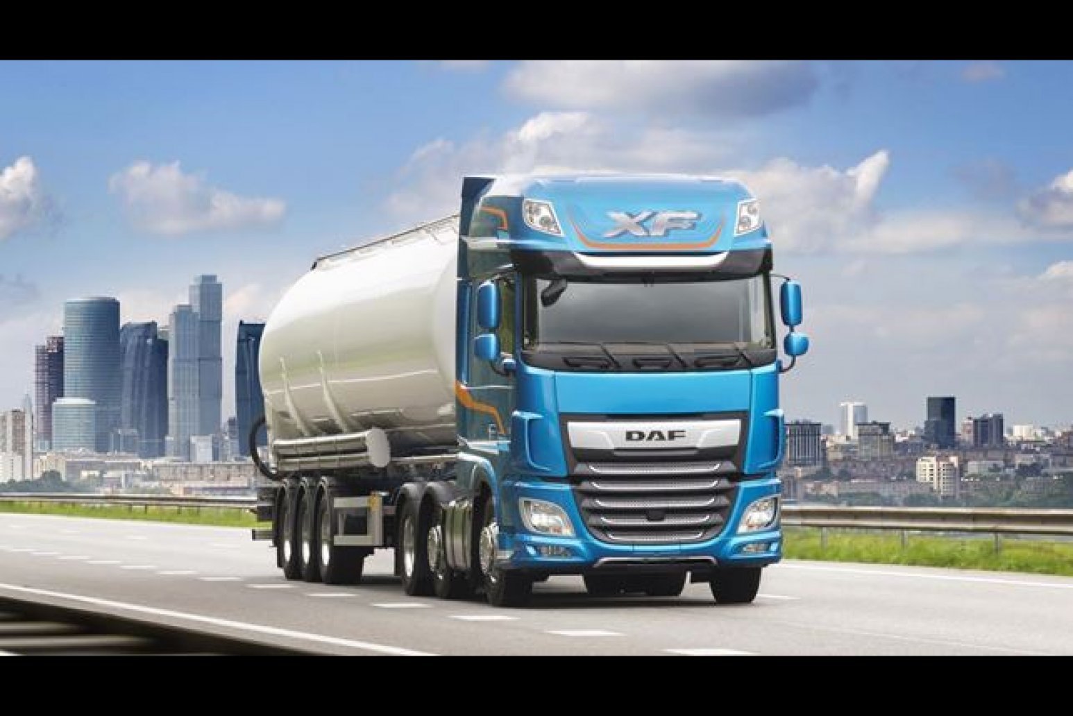 PACCAR Achieves Strong Quarterly Revenues and Earnings Rebound in Truck Deliveries and Aftermarket S